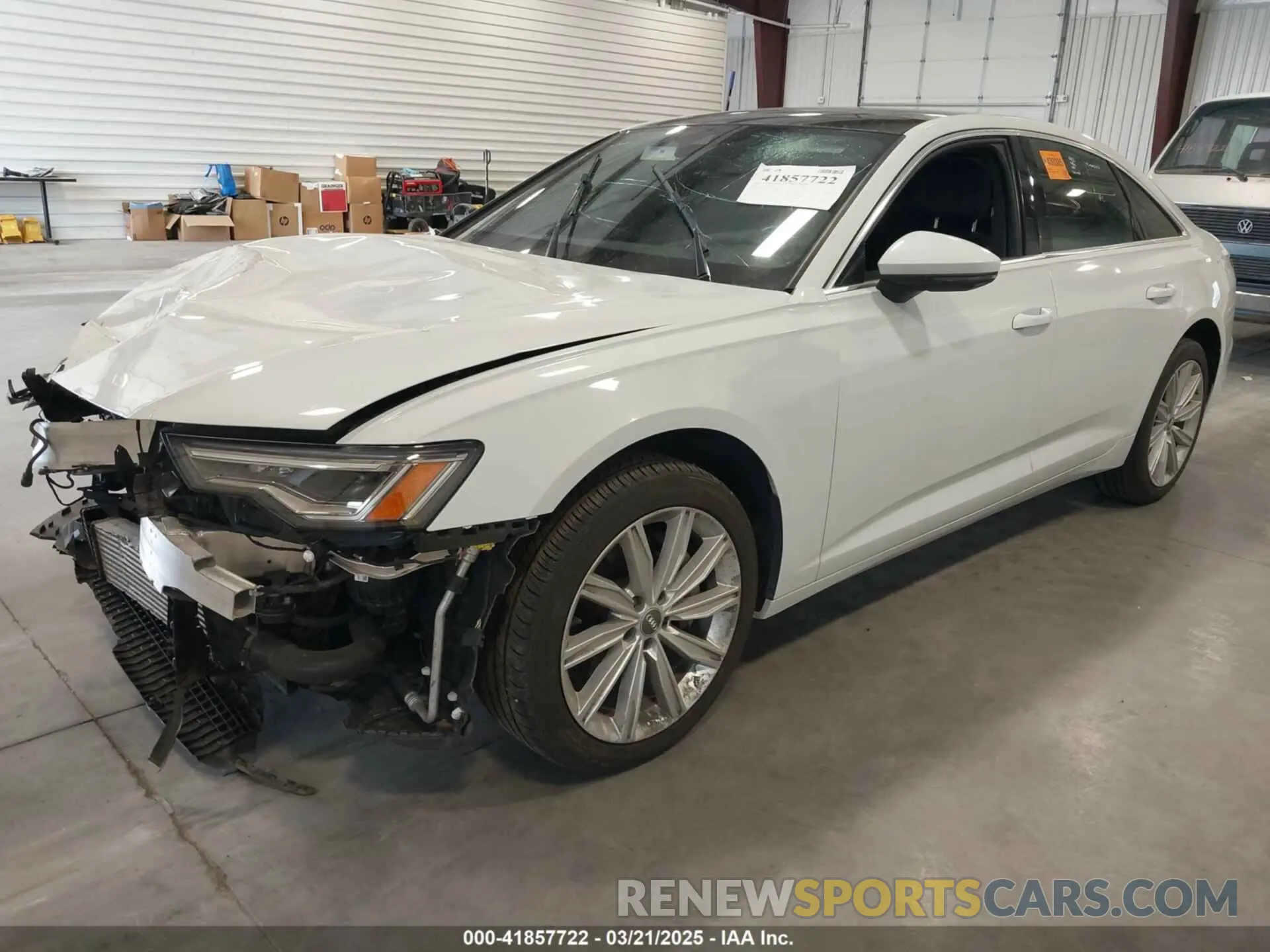 2 fotografías del automóvil dañado WAUE8AF25KN115936 AUDI A6 2019