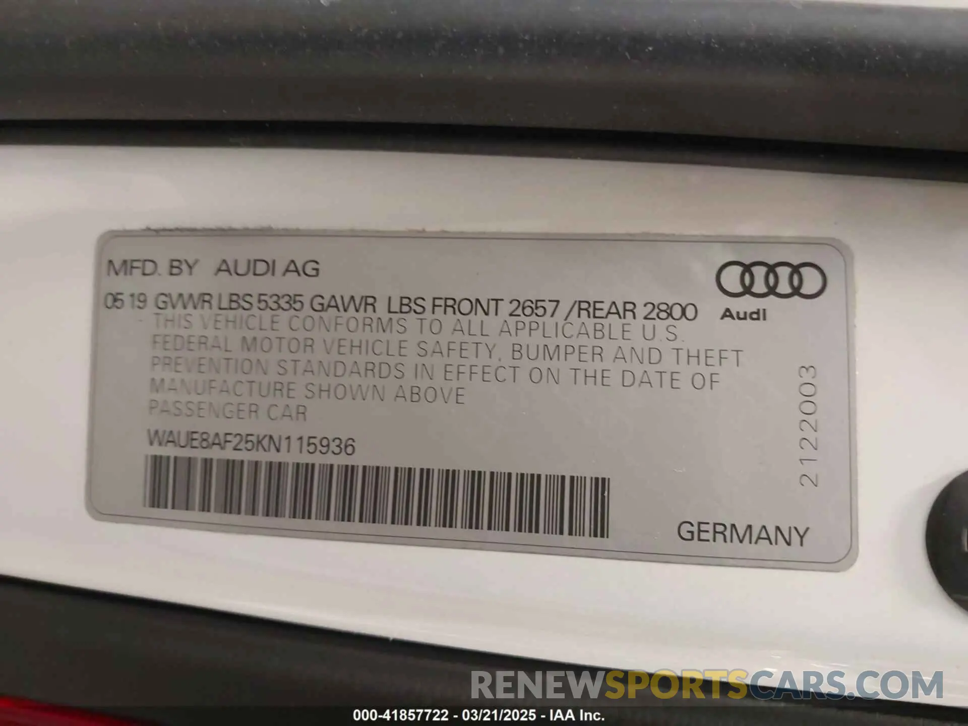 9 fotografías del automóvil dañado WAUE8AF25KN115936 AUDI A6 2019