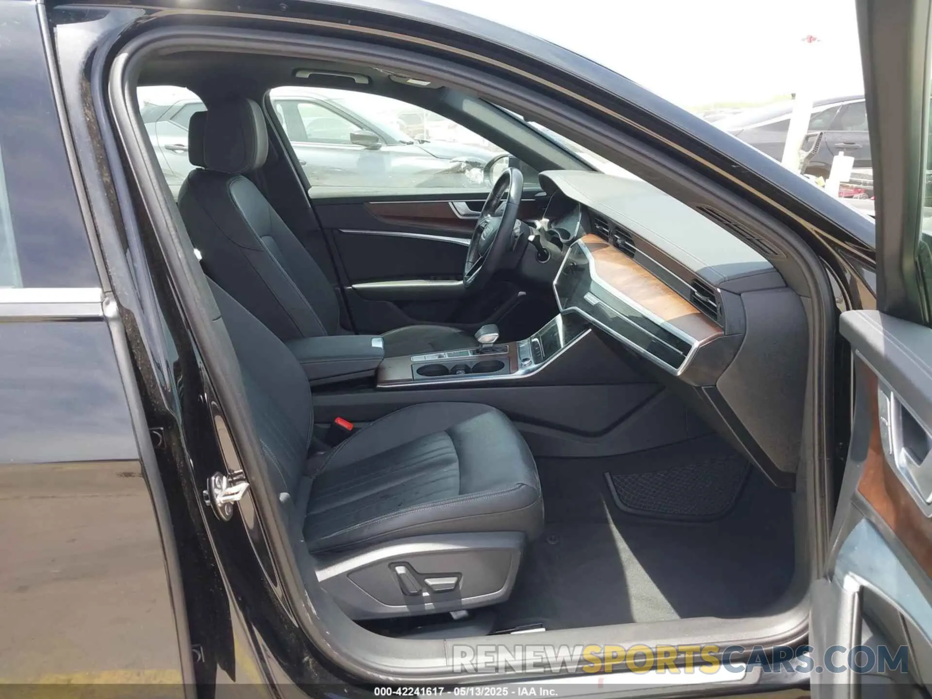 5 fotografías del automóvil dañado WAUK2AF29KN064896 AUDI A6 2019