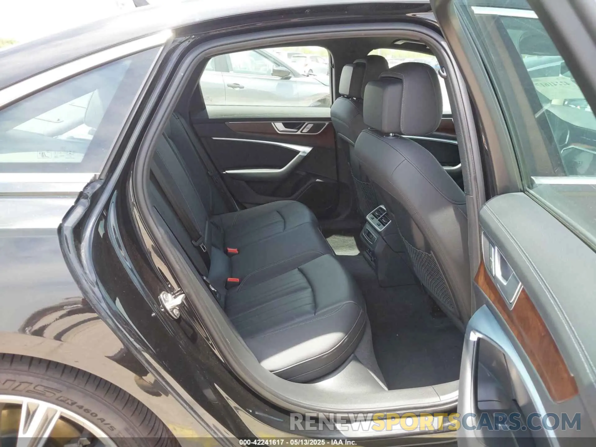 8 fotografías del automóvil dañado WAUK2AF29KN064896 AUDI A6 2019