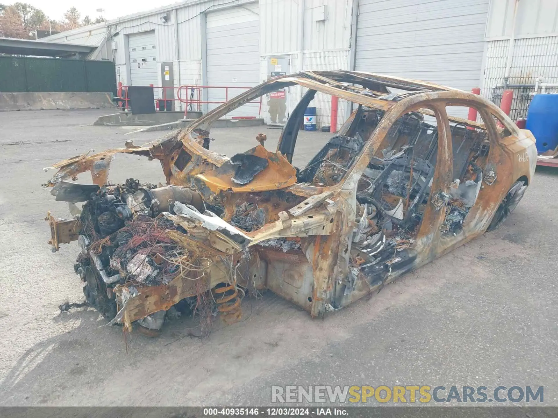 2 fotografías del automóvil dañado WAUL2AF21KN039205 AUDI A6 2019