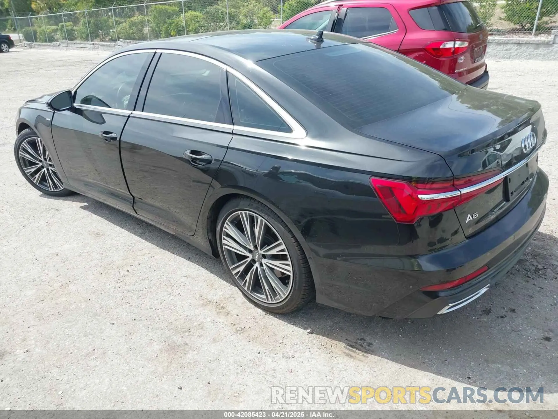 3 fotografías del automóvil dañado WAUL2AF21KN059468 AUDI A6 2019