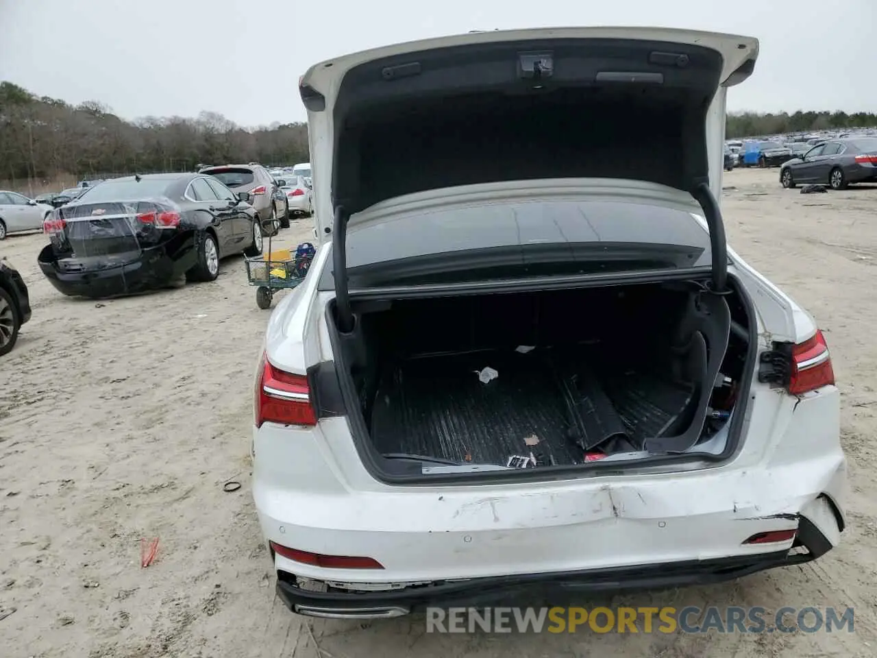 6 fotografías del automóvil dañado WAUL2AF22KN098957 AUDI A6 2019