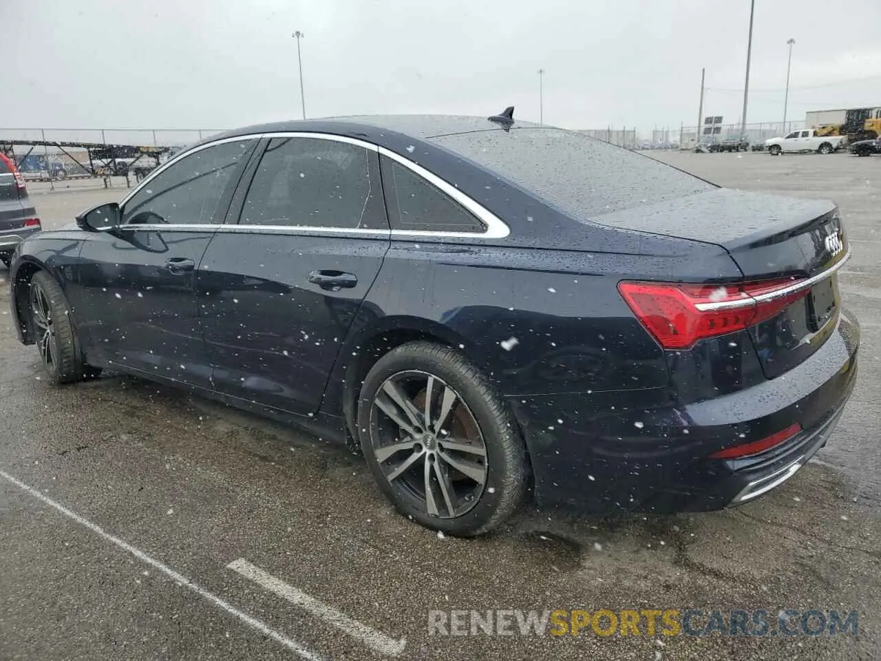 2 fotografías del automóvil dañado WAUL2AF22KN101419 AUDI A6 2019