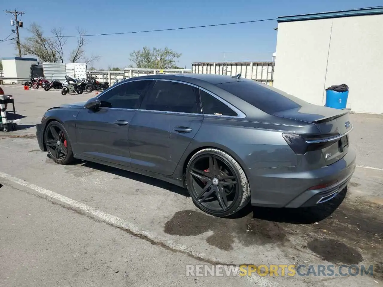 2 fotografías del automóvil dañado WAUL2AF24KN052434 AUDI A6 2019