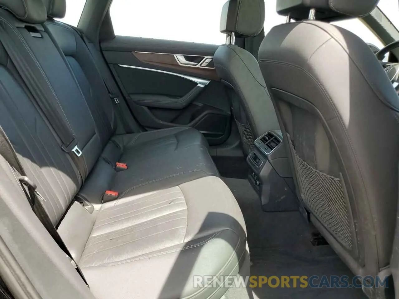 10 fotografías del automóvil dañado WAUL2AF24KN056273 AUDI A6 2019
