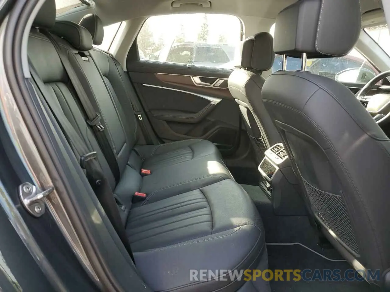 10 fotografías del automóvil dañado WAUL2AF2XKN112748 AUDI A6 2019