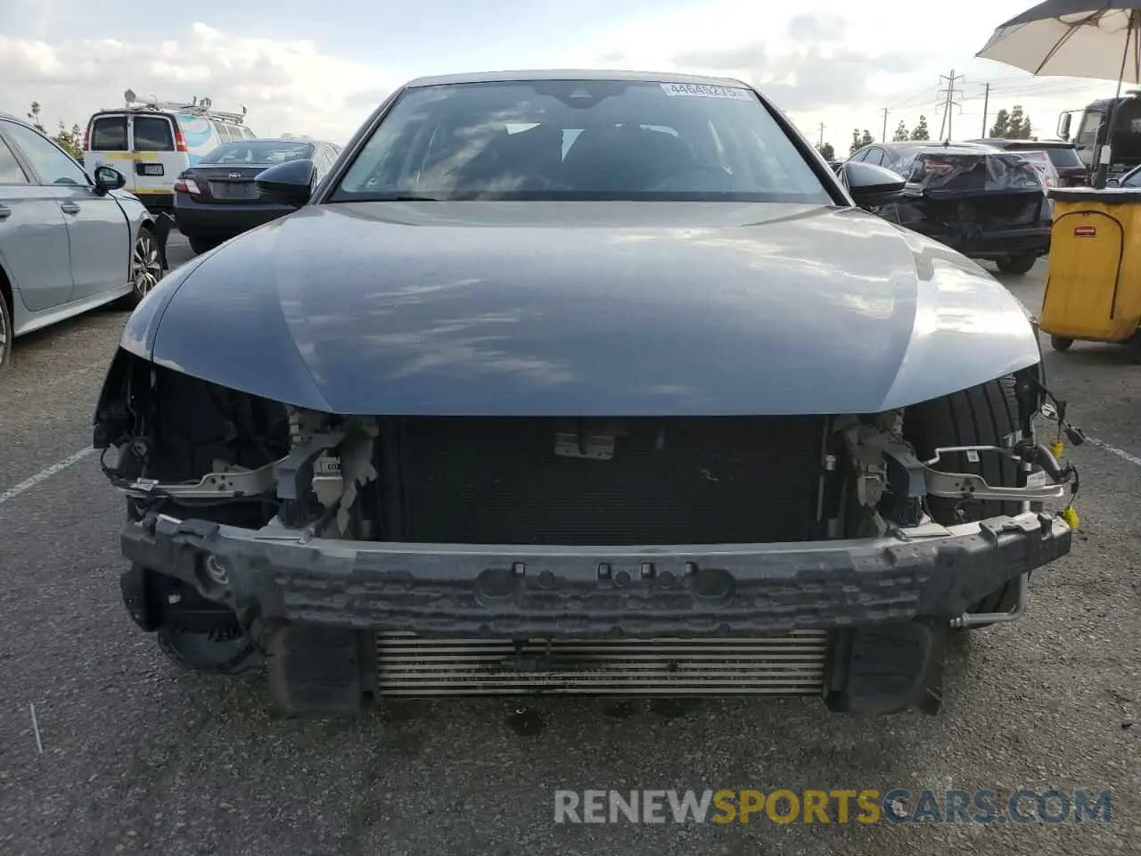 5 fotografías del automóvil dañado WAUL2AF2XKN112748 AUDI A6 2019