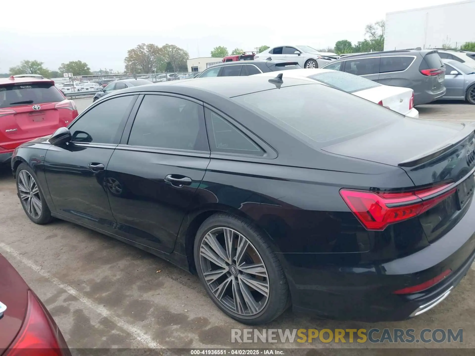 15 fotografías del automóvil dañado WAUL2BF24KN062516 AUDI A6 2019