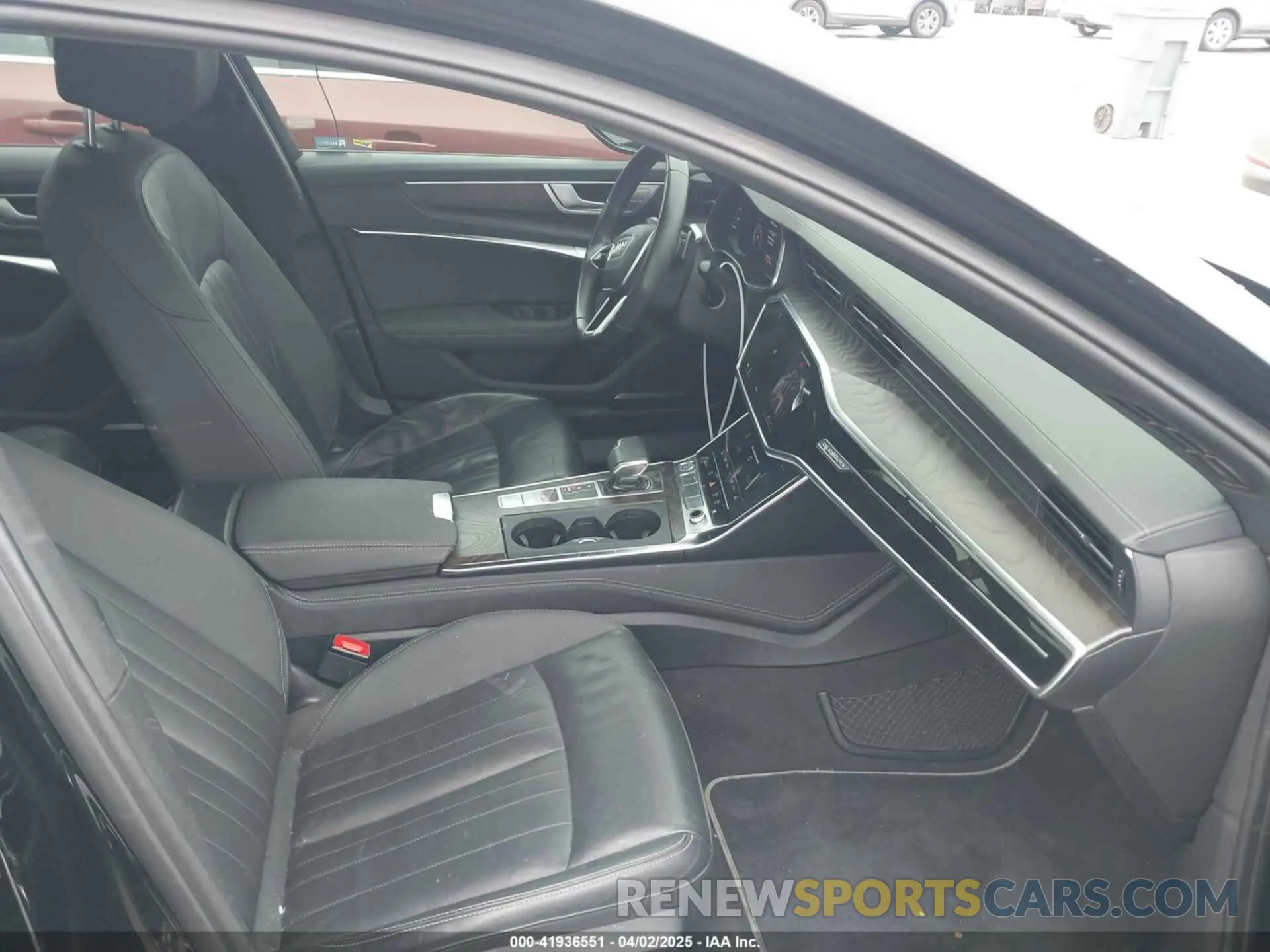 5 fotografías del automóvil dañado WAUL2BF24KN062516 AUDI A6 2019