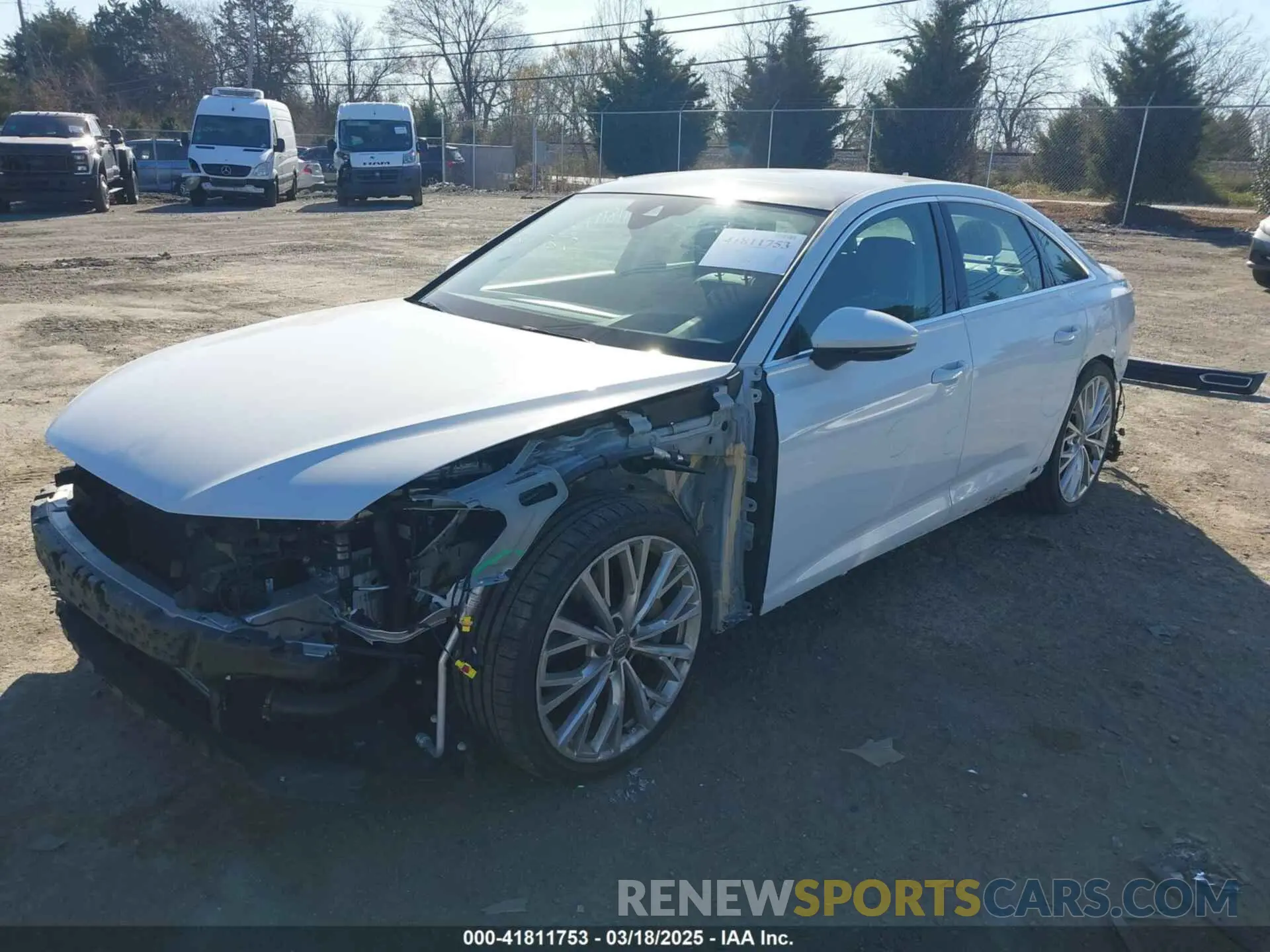 2 fotografías del automóvil dañado WAUM2AF22KN044384 AUDI A6 2019