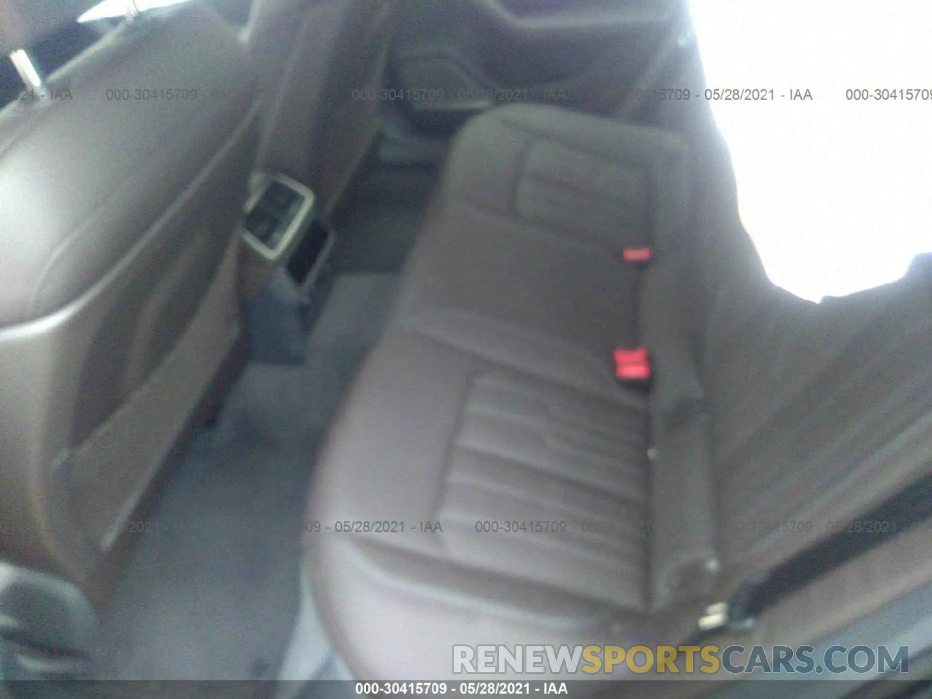 8 fotografías del automóvil dañado WAUM2AF23KN085364 AUDI A6 2019