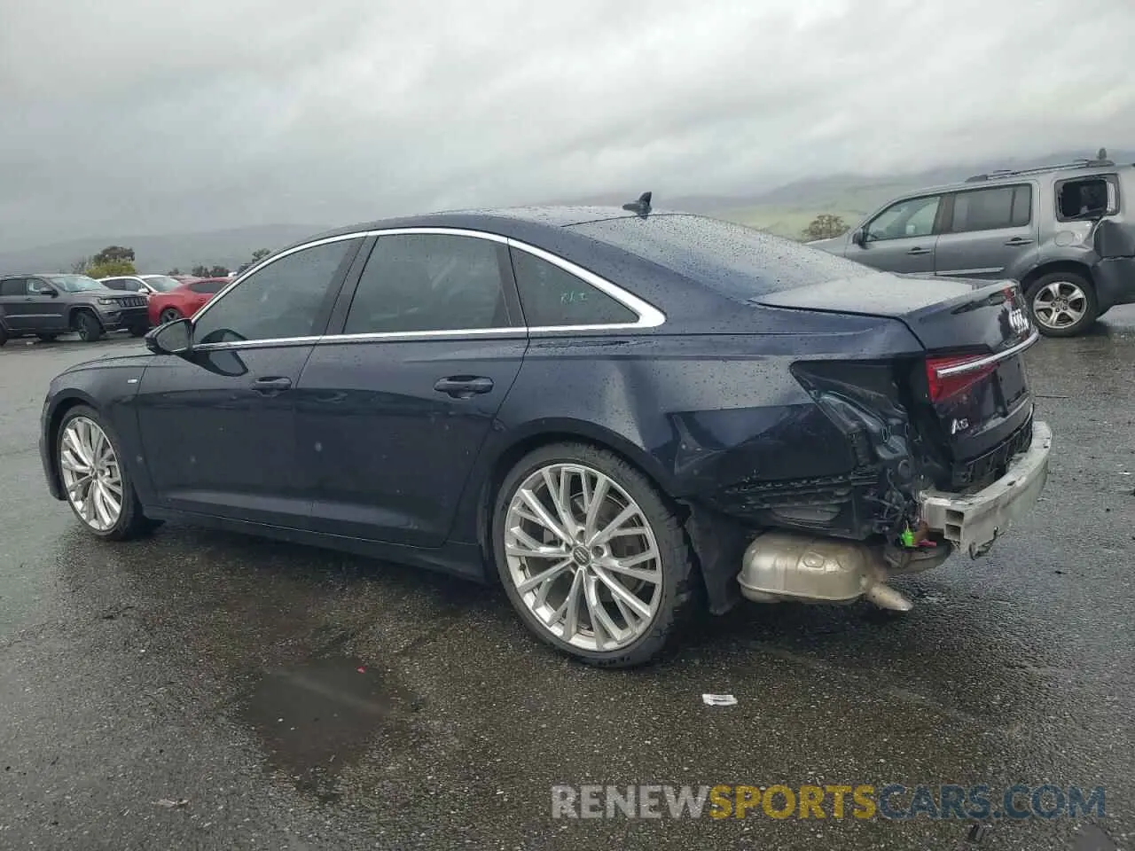 2 fotografías del automóvil dañado WAUM2AF25KN032522 AUDI A6 2019