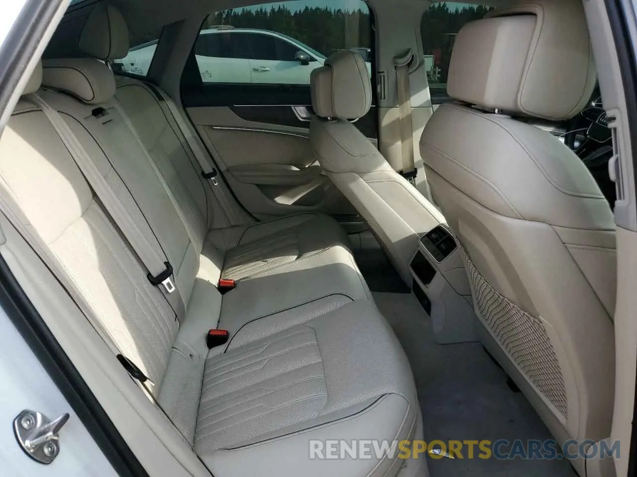 10 fotografías del automóvil dañado WAUM2AF25KN072387 AUDI A6 2019