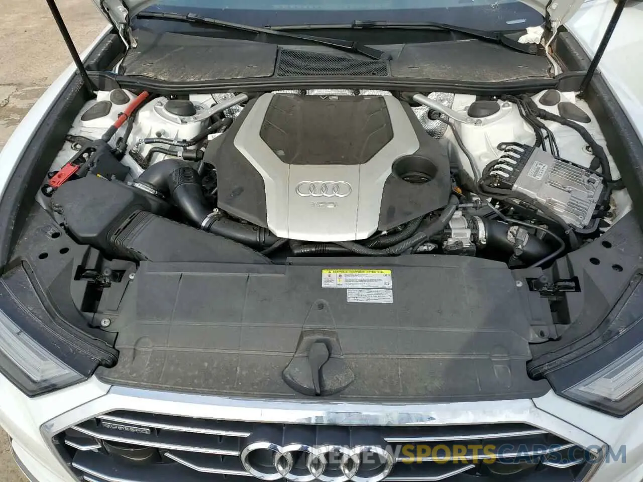 11 fotografías del automóvil dañado WAUM2AF25KN072387 AUDI A6 2019