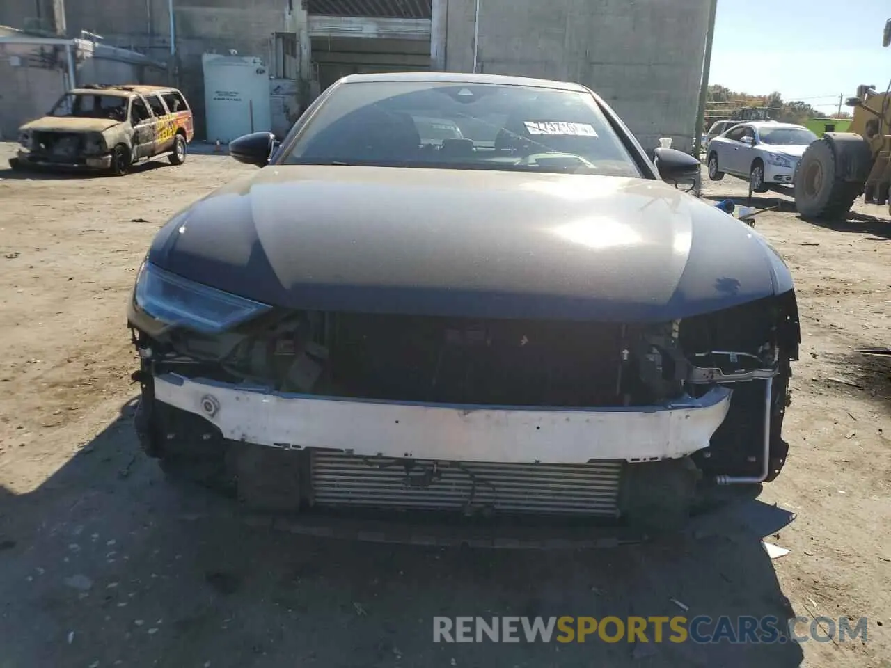5 fotografías del automóvil dañado WAUM2AF28KN034328 AUDI A6 2019