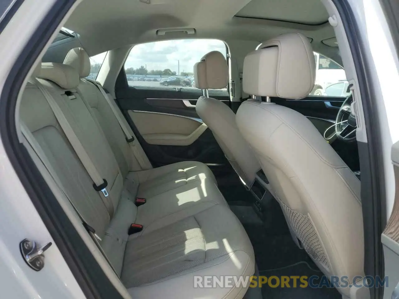 10 fotografías del automóvil dañado WAUM2AF2XKN033990 AUDI A6 2019
