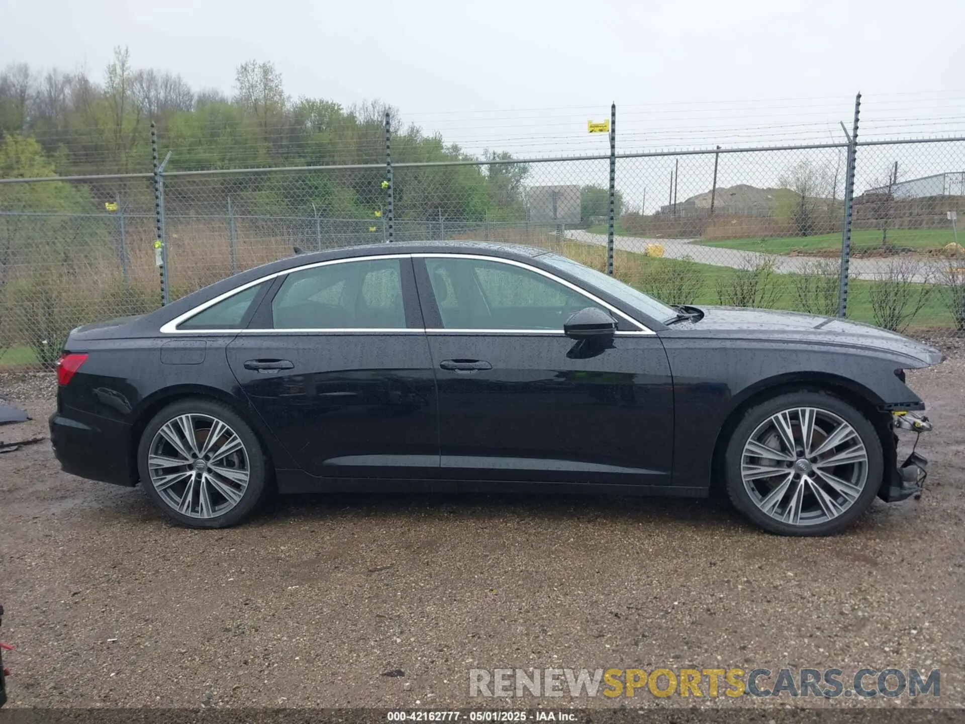 14 fotografías del automóvil dañado WAUD8AF28LN038685 AUDI A6 2020