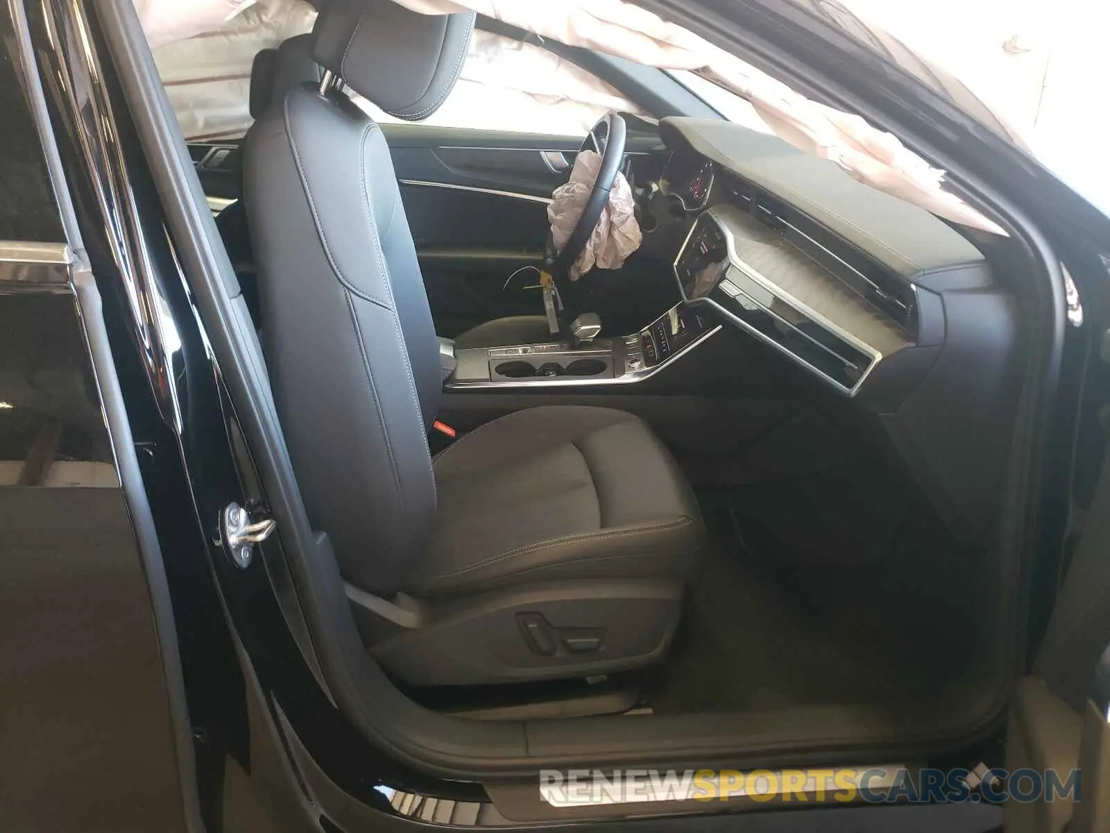 5 fotografías del automóvil dañado WAUD8AF29LN027405 AUDI A6 2020
