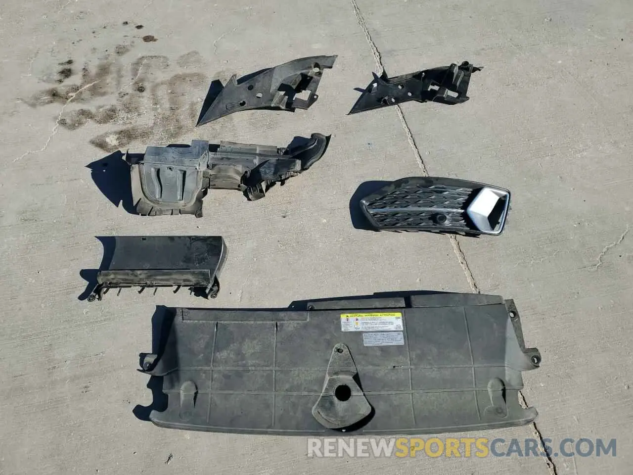 12 fotografías del automóvil dañado WAUE8AF21LN057874 AUDI A6 2020