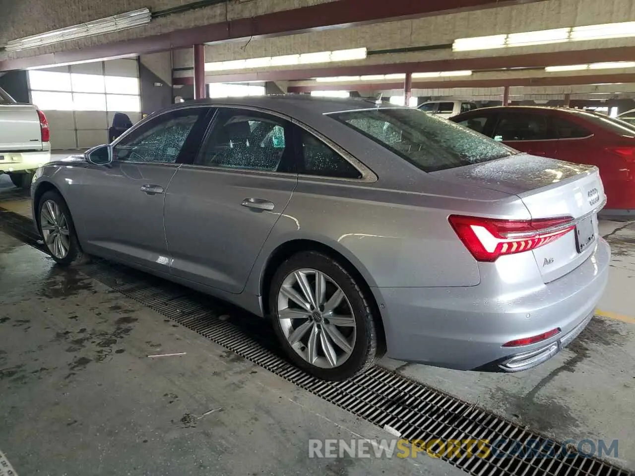 2 fotografías del automóvil dañado WAUE8AF24LN006398 AUDI A6 2020