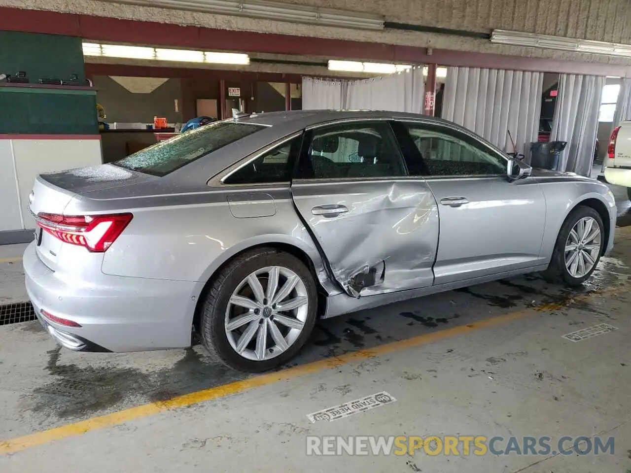 3 fotografías del automóvil dañado WAUE8AF24LN006398 AUDI A6 2020