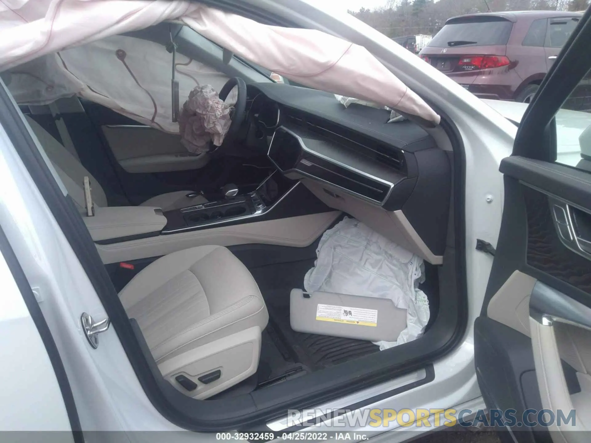 5 fotografías del automóvil dañado WAUE8AF26LN064139 AUDI A6 2020