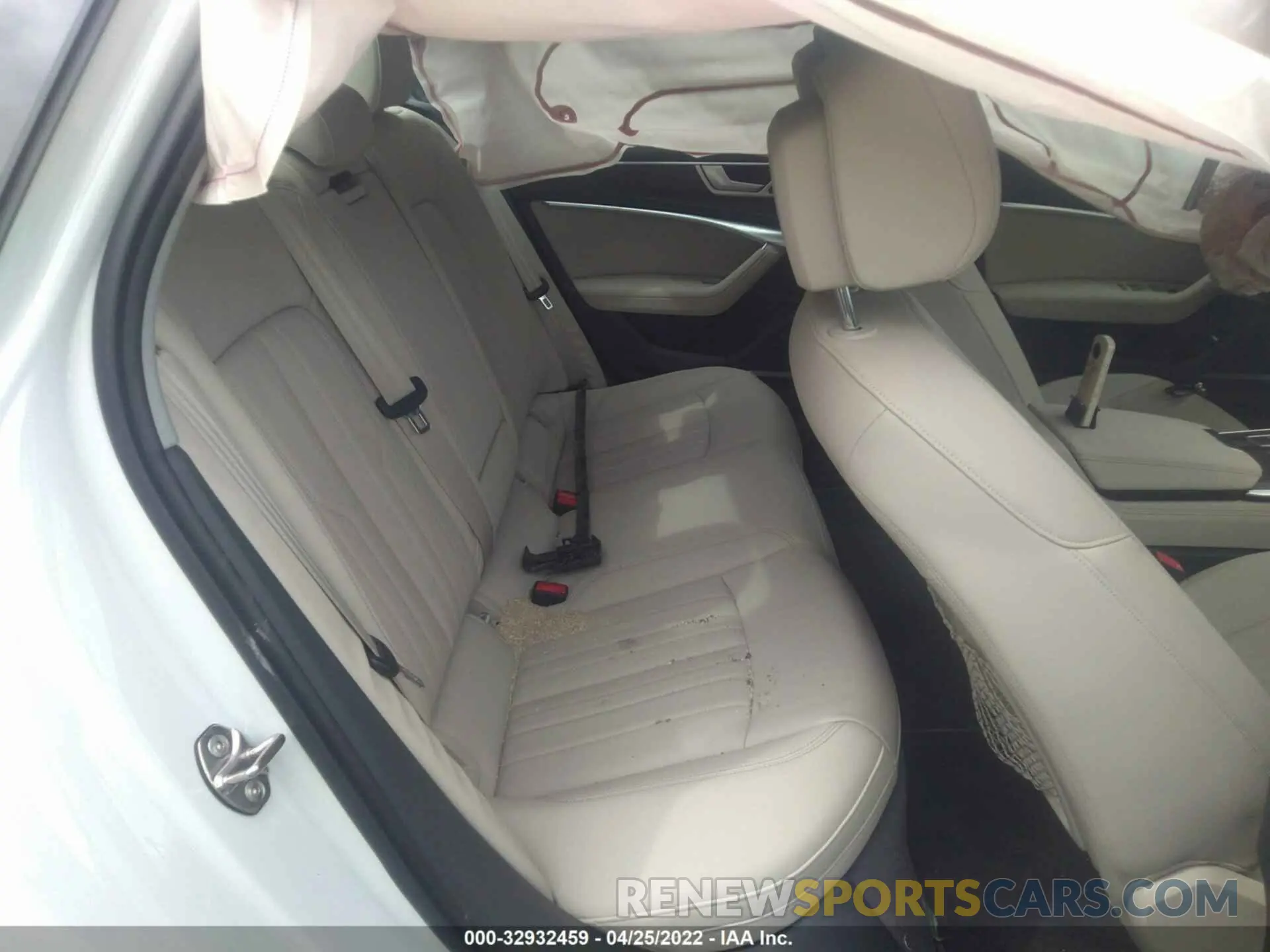 8 fotografías del automóvil dañado WAUE8AF26LN064139 AUDI A6 2020