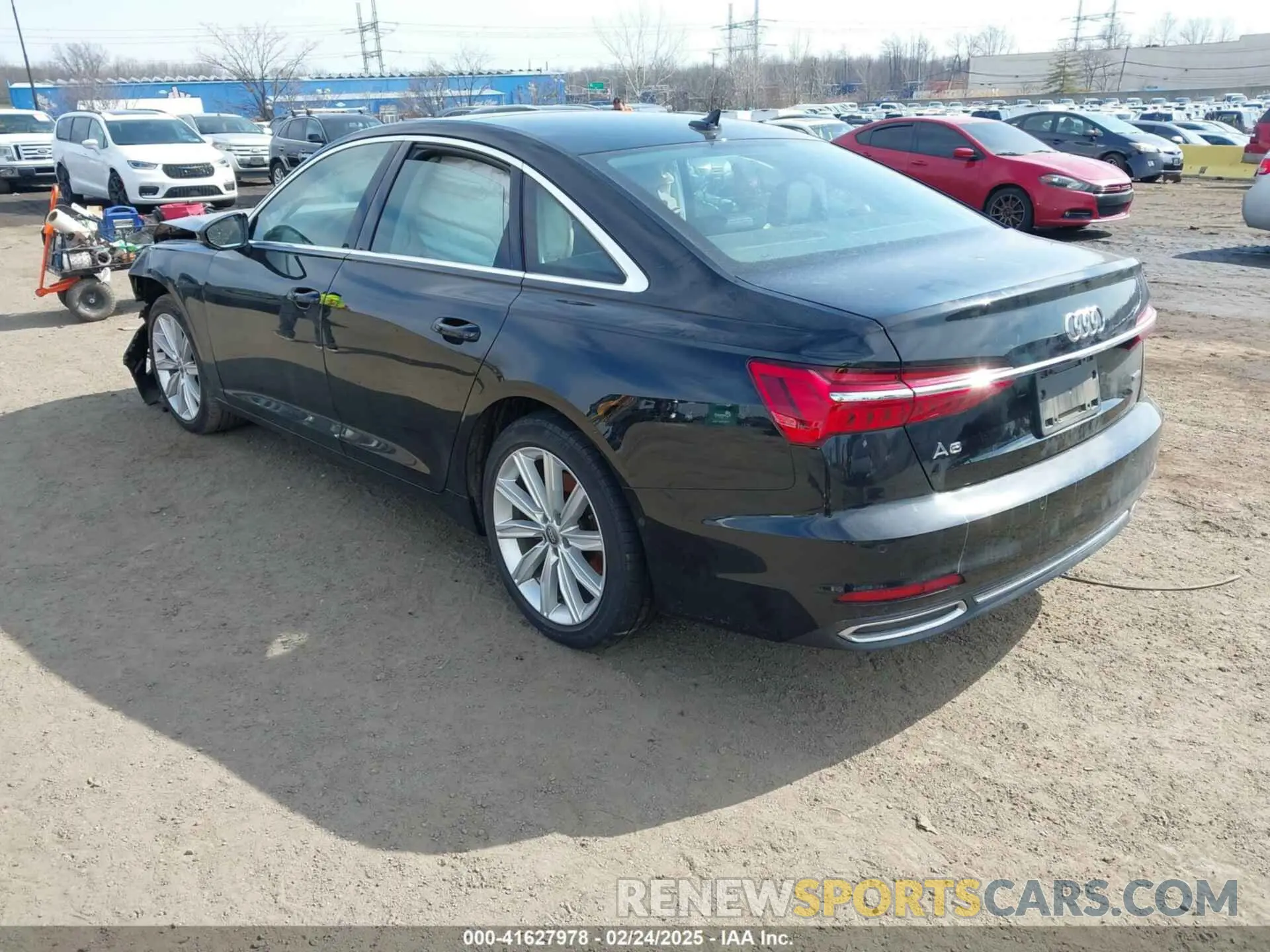 3 fotografías del automóvil dañado WAUE8AF2XLN053533 AUDI A6 2020