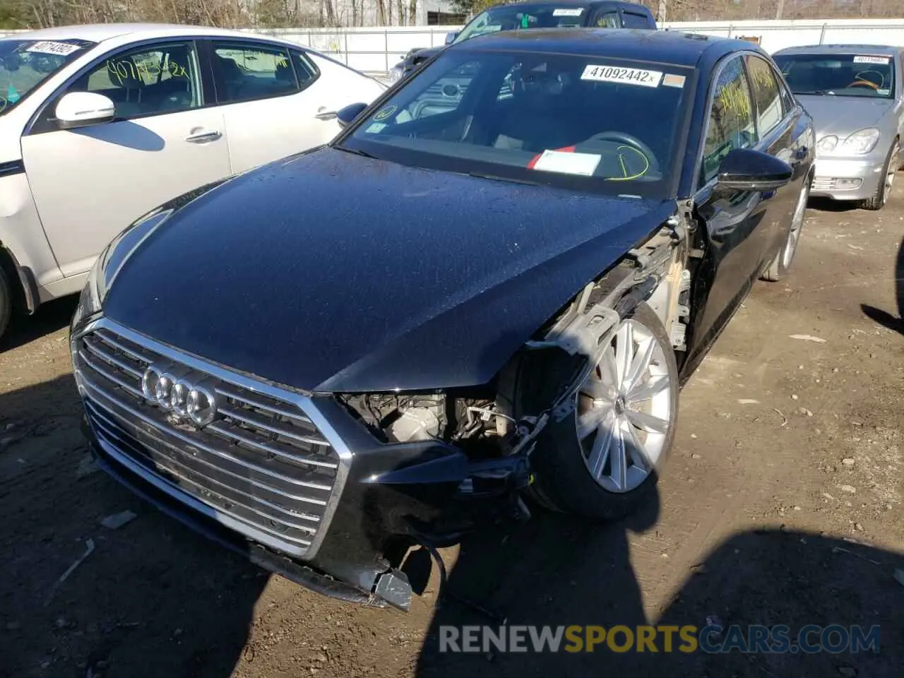 2 fotografías del automóvil dañado WAUE8AF2XLN063270 AUDI A6 2020