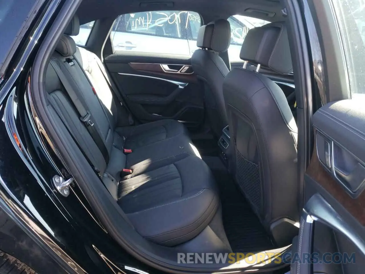 6 fotografías del automóvil dañado WAUE8AF2XLN063270 AUDI A6 2020