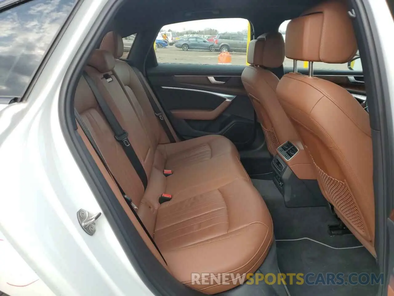 10 fotografías del automóvil dañado WAUD3AF28MN067720 AUDI A6 2021