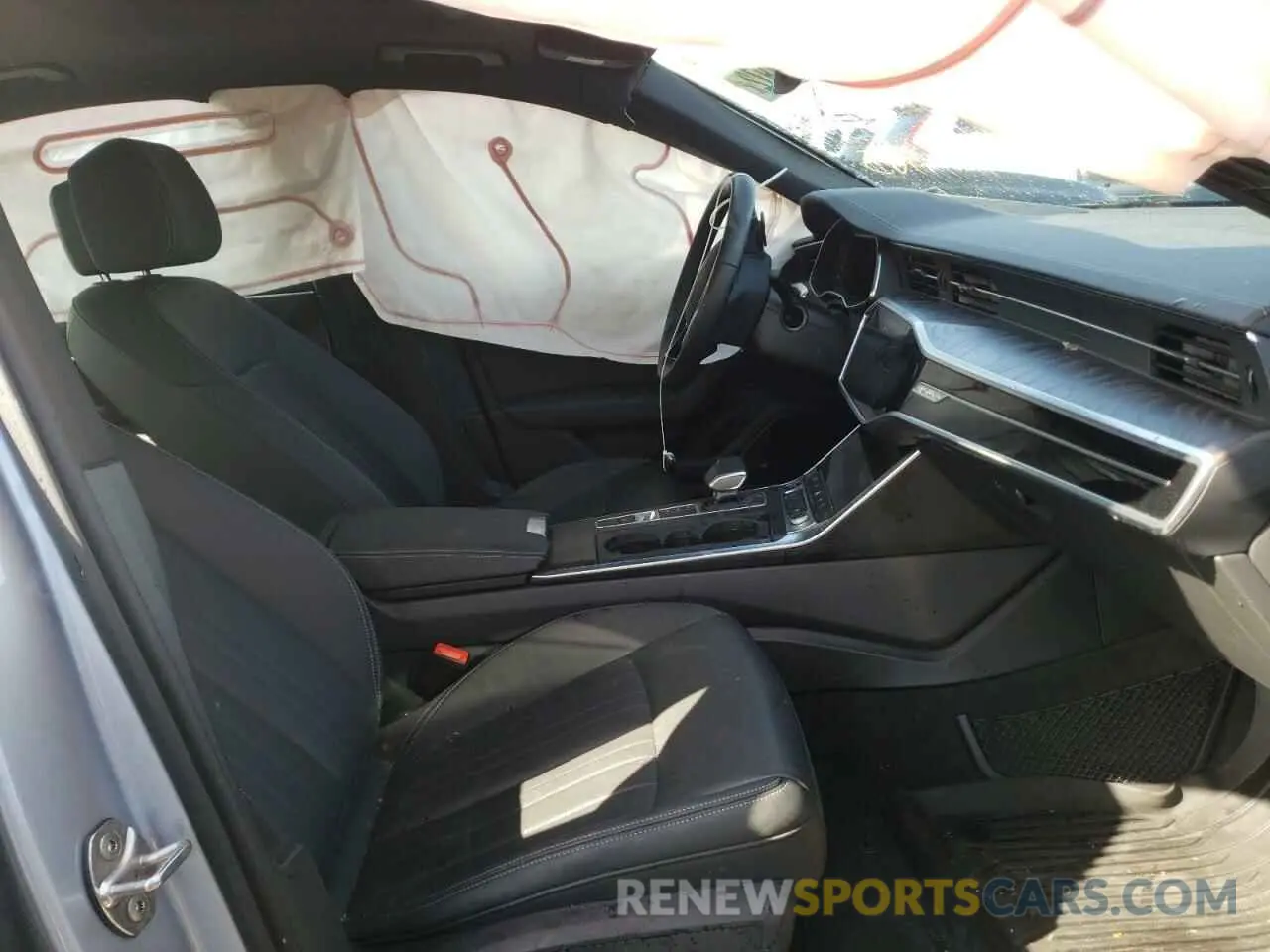 5 fotografías del automóvil dañado WAUD3AF2XMN046951 AUDI A6 2021