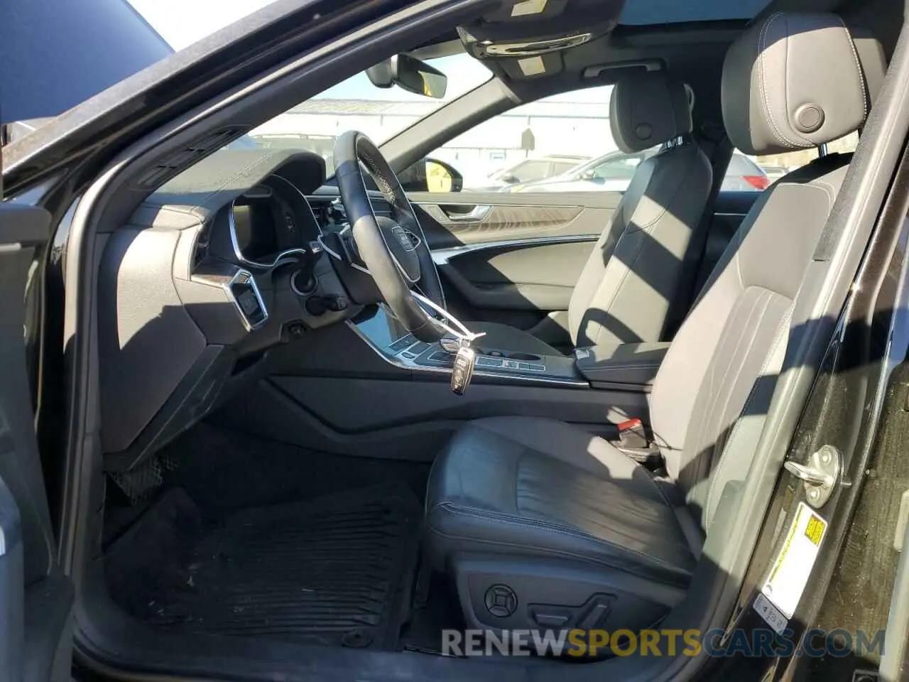 7 fotografías del automóvil dañado WAUD8AF25MN041559 AUDI A6 2021