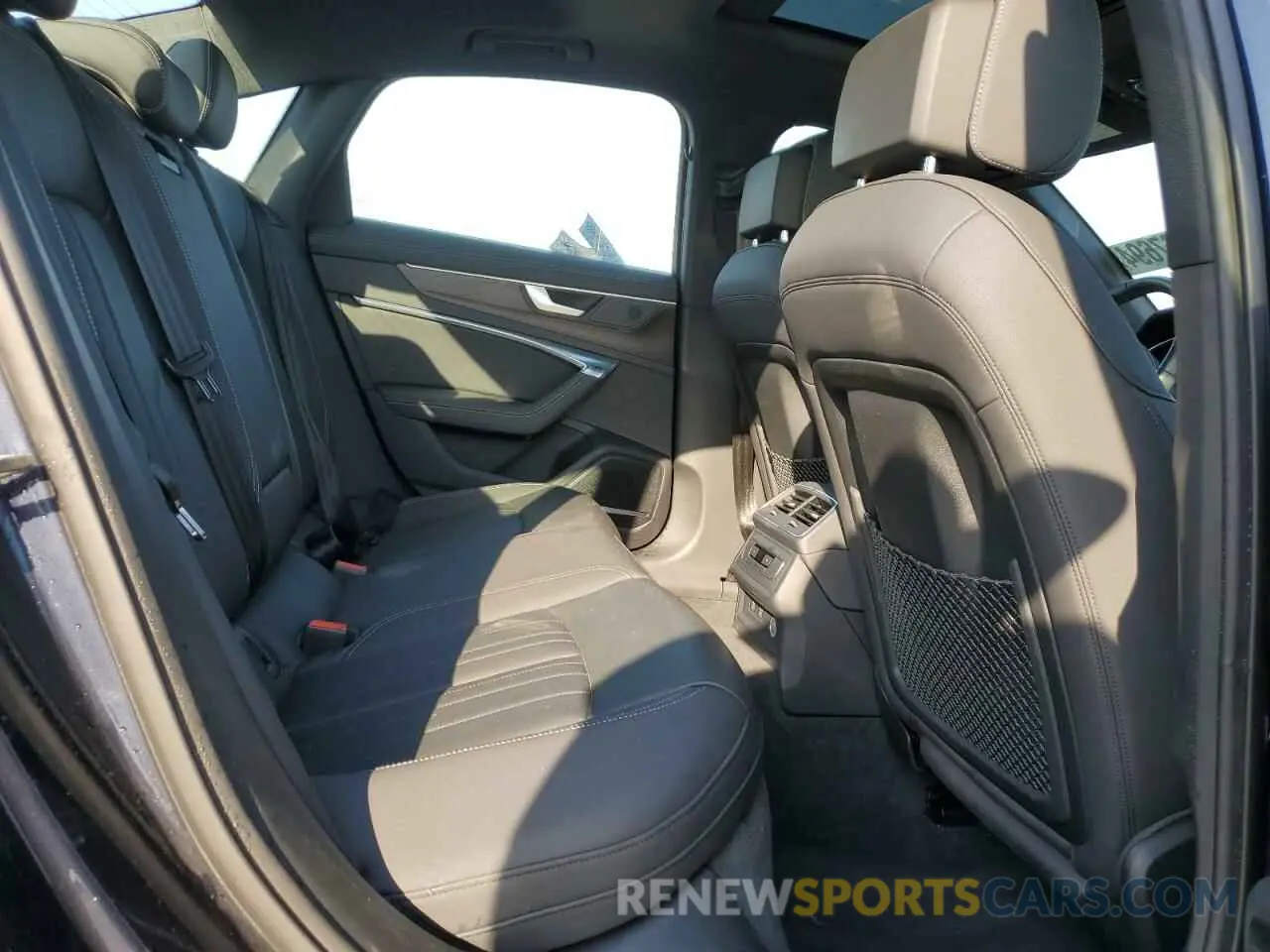 10 fotografías del automóvil dañado WAUE3AF20MN048521 AUDI A6 2021