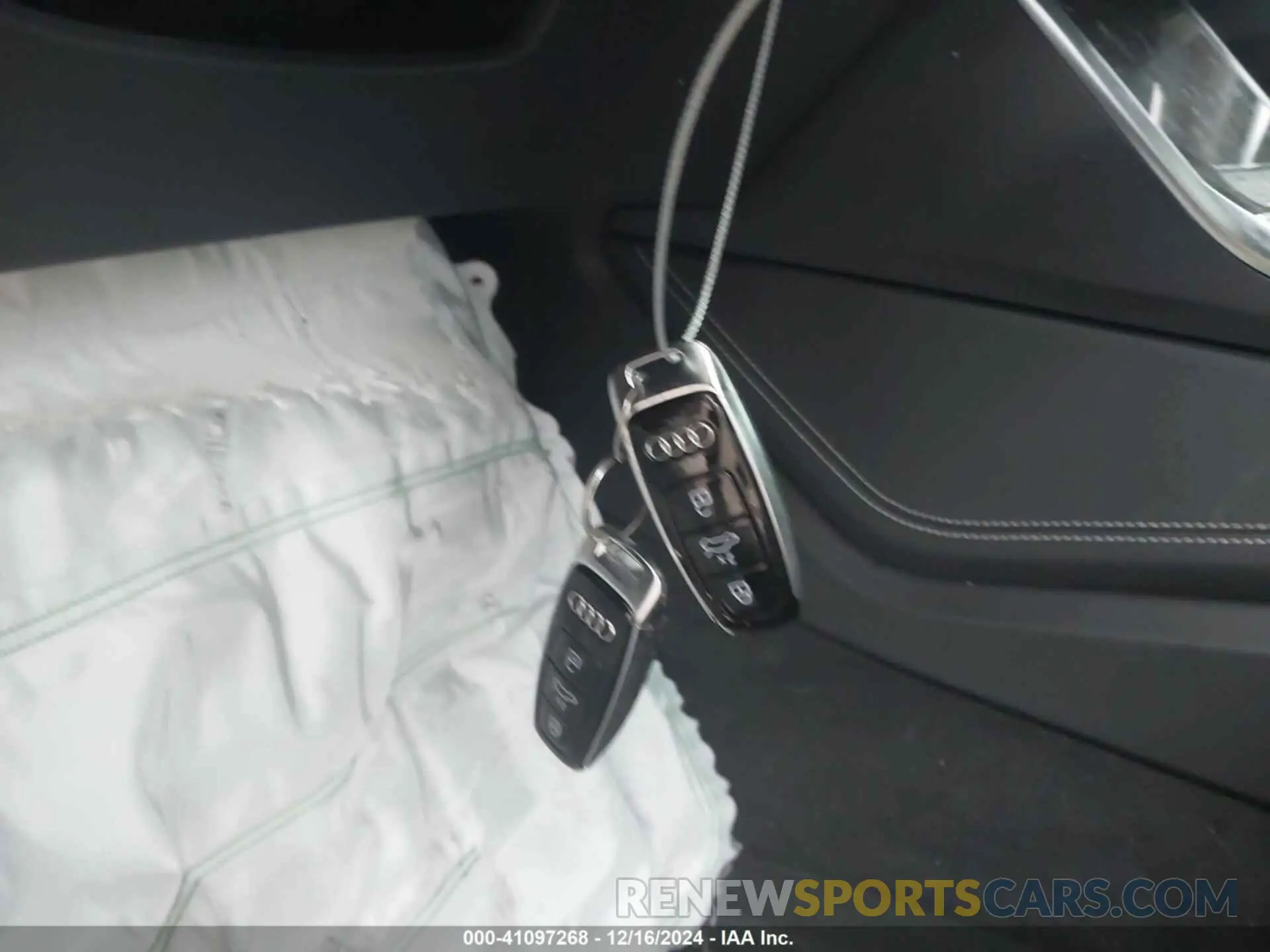 11 fotografías del automóvil dañado WAUE3AF29MN087351 AUDI A6 2021