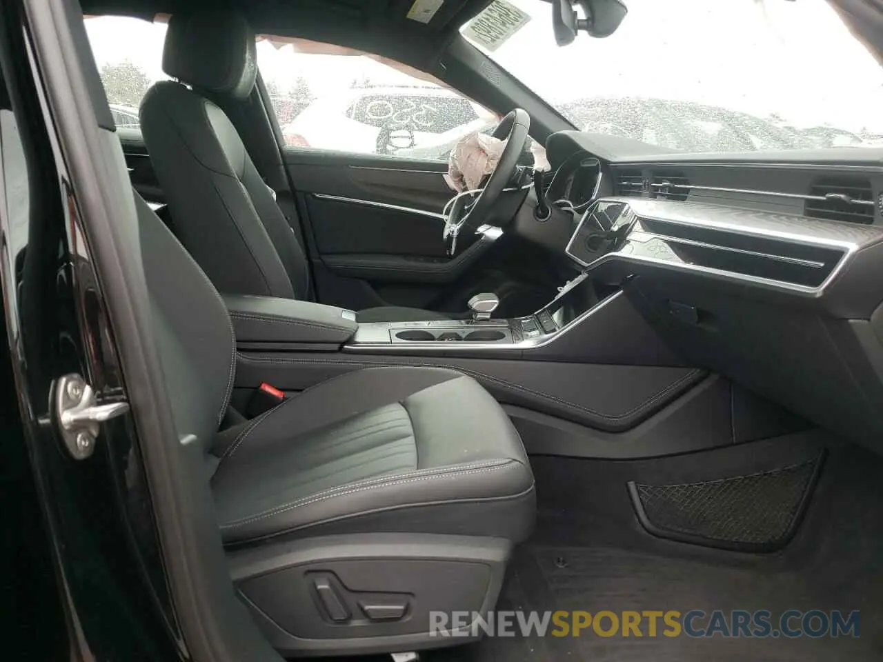 5 fotografías del automóvil dañado WAUE8AF22MN030751 AUDI A6 2021