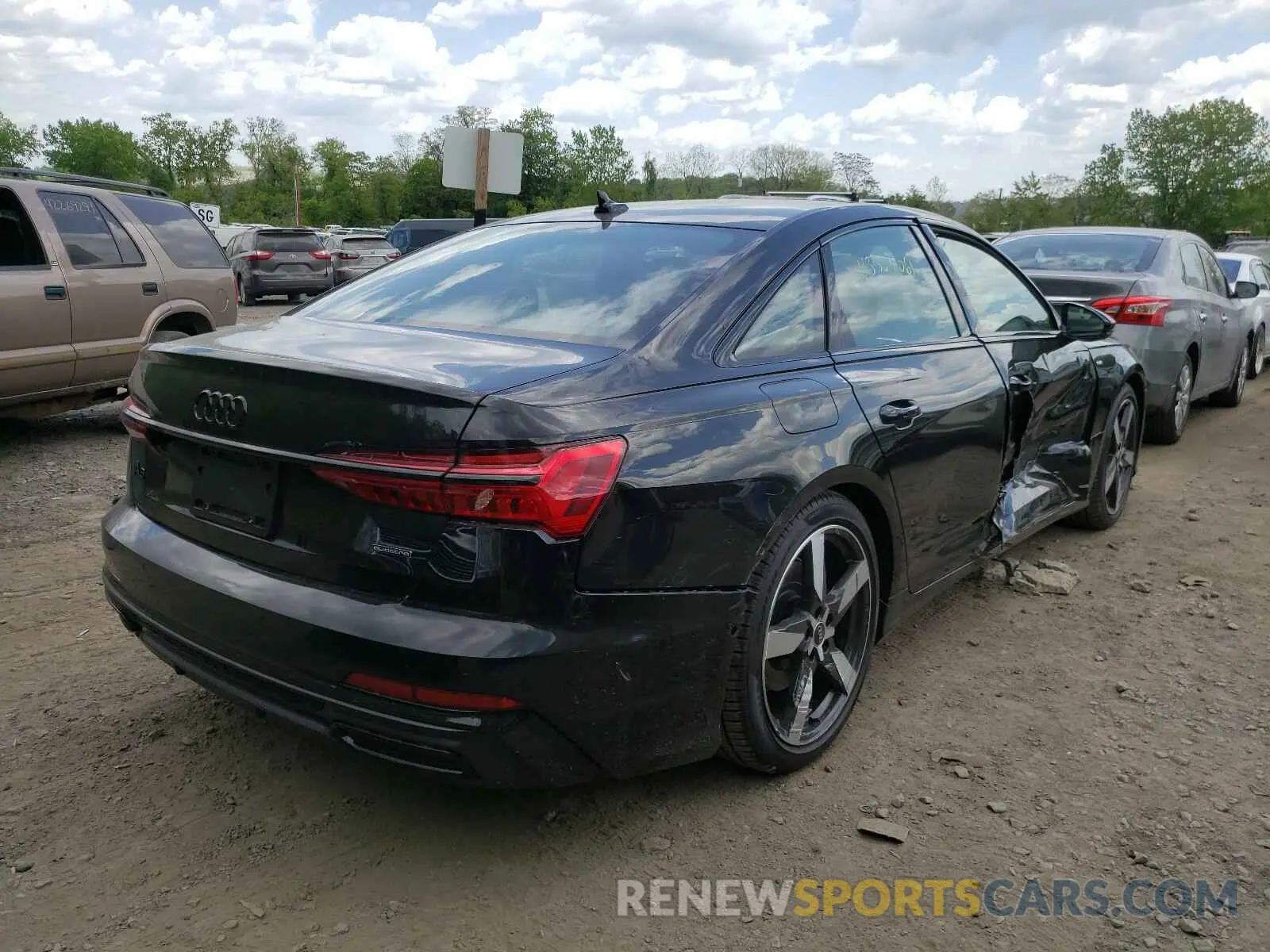 4 fotografías del automóvil dañado WAUL2AF20MN046388 AUDI A6 2021