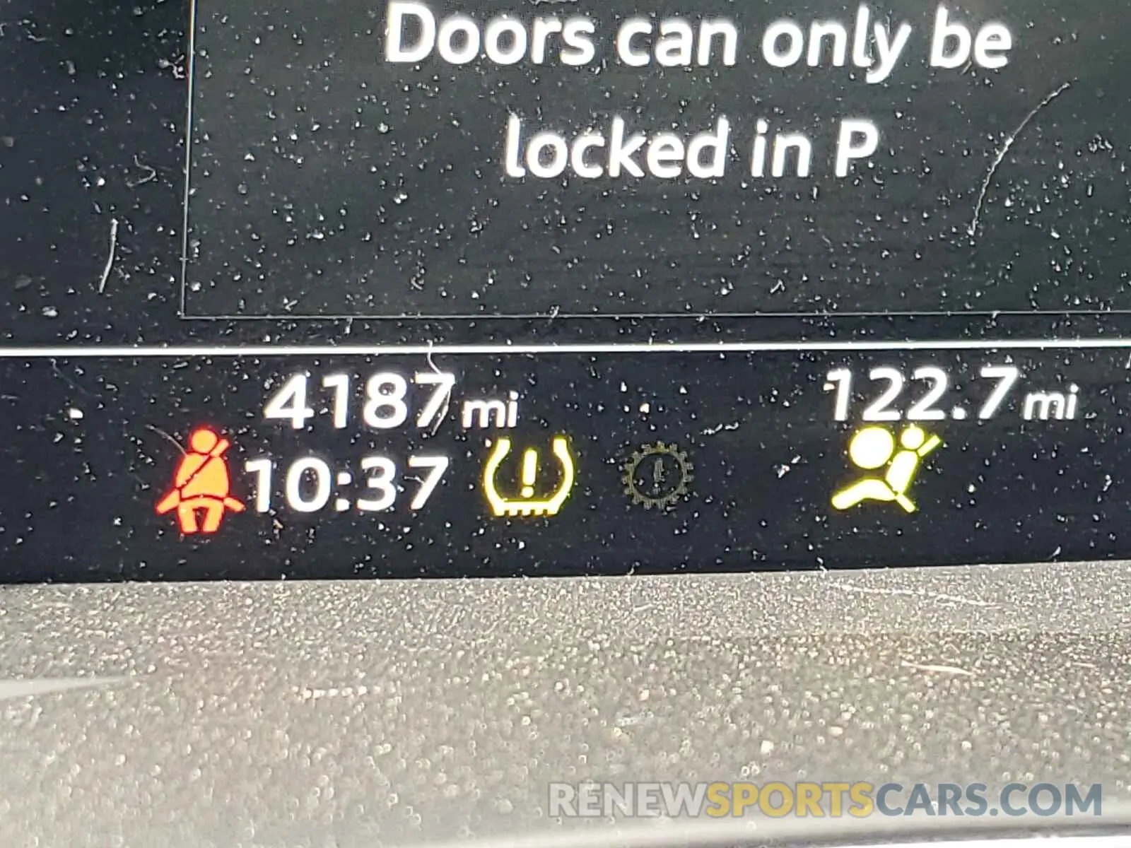 8 fotografías del automóvil dañado WAUL2AF26MN049358 AUDI A6 2021