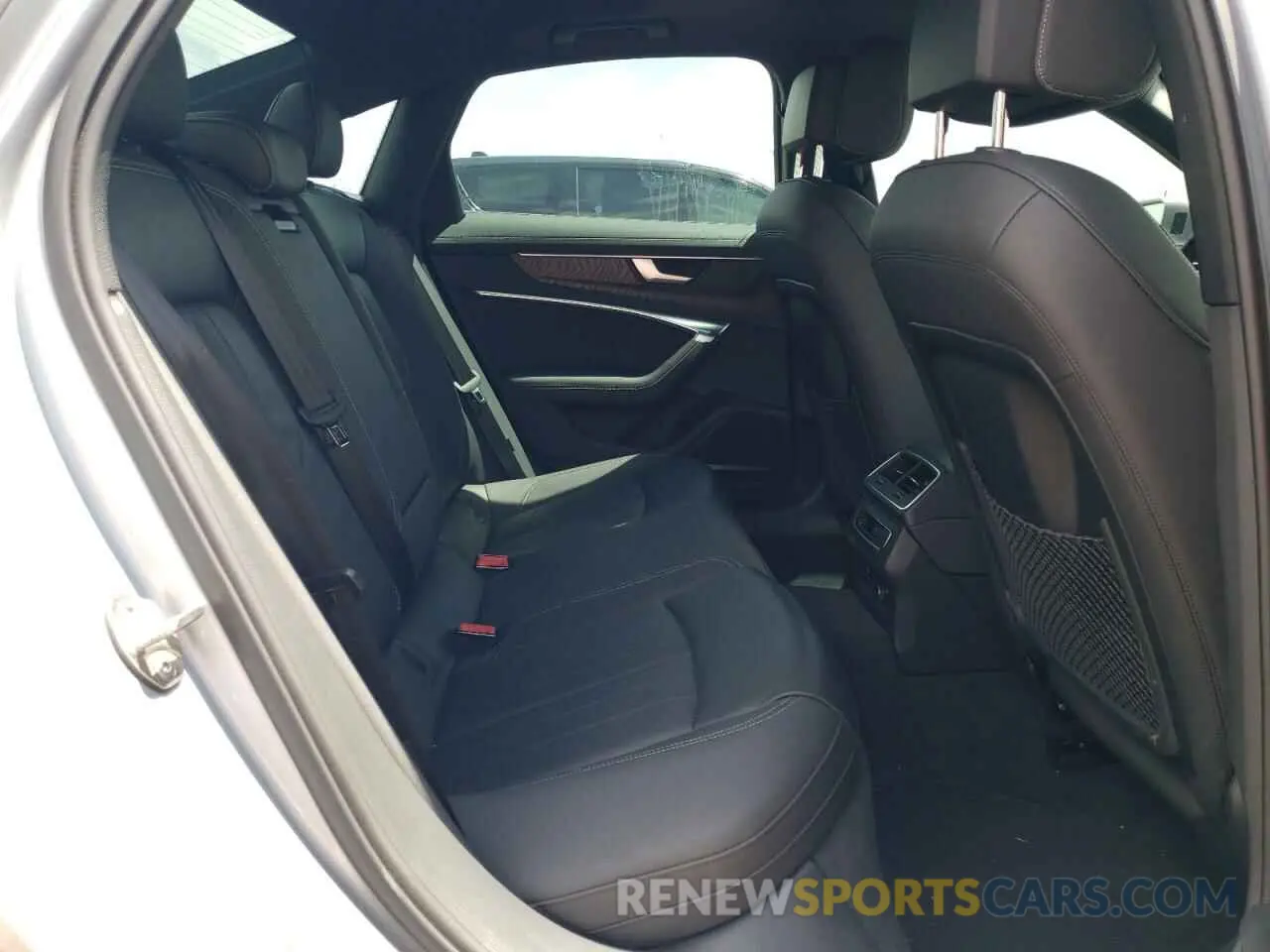 10 fotografías del automóvil dañado WAUE3BF24NN064311 AUDI A6 2022