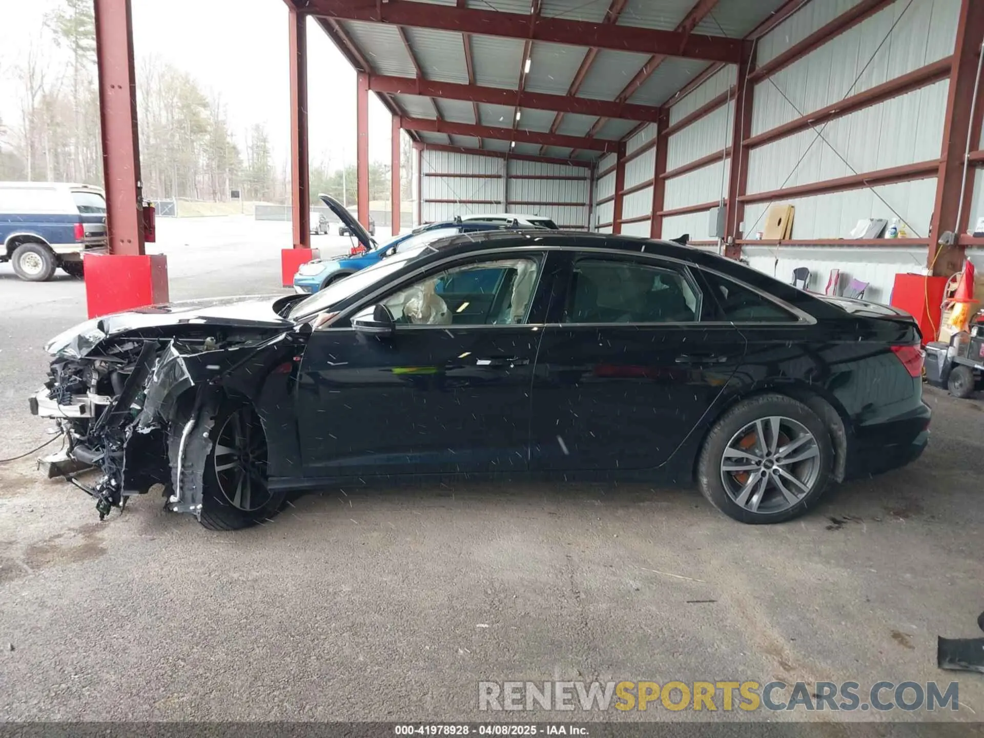 15 fotografías del automóvil dañado WAUM2BF23NN052875 AUDI A6 2022