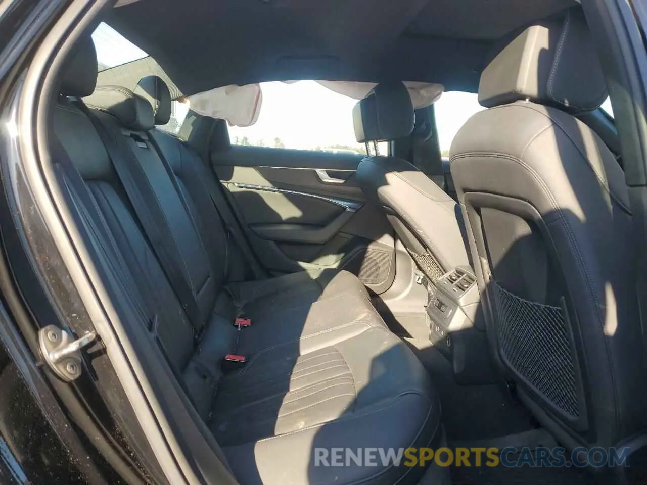 10 fotografías del automóvil dañado WAUD3BF25PN018565 AUDI A6 2023