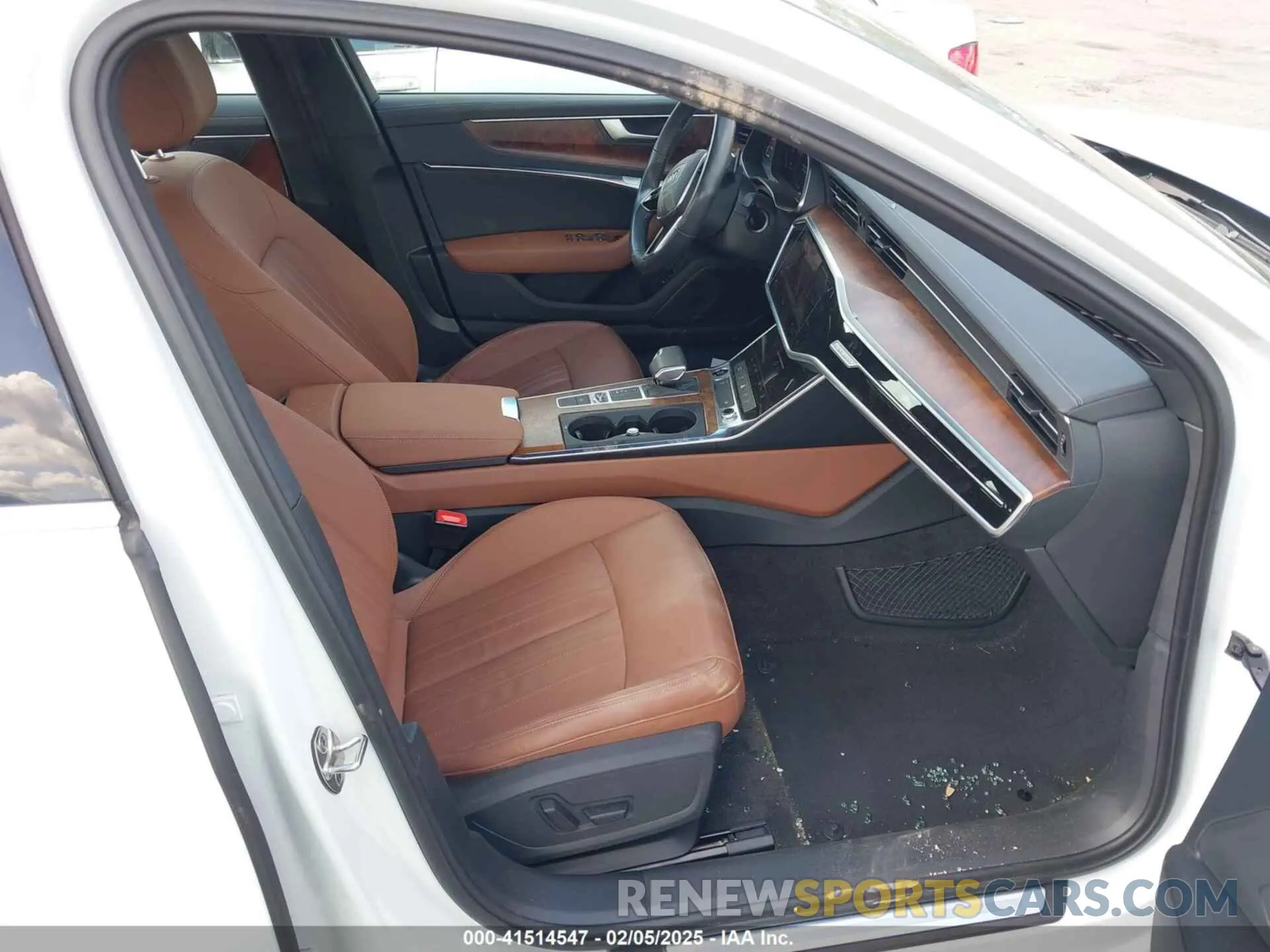 5 fotografías del automóvil dañado WAUD3BF27PN087628 AUDI A6 2023