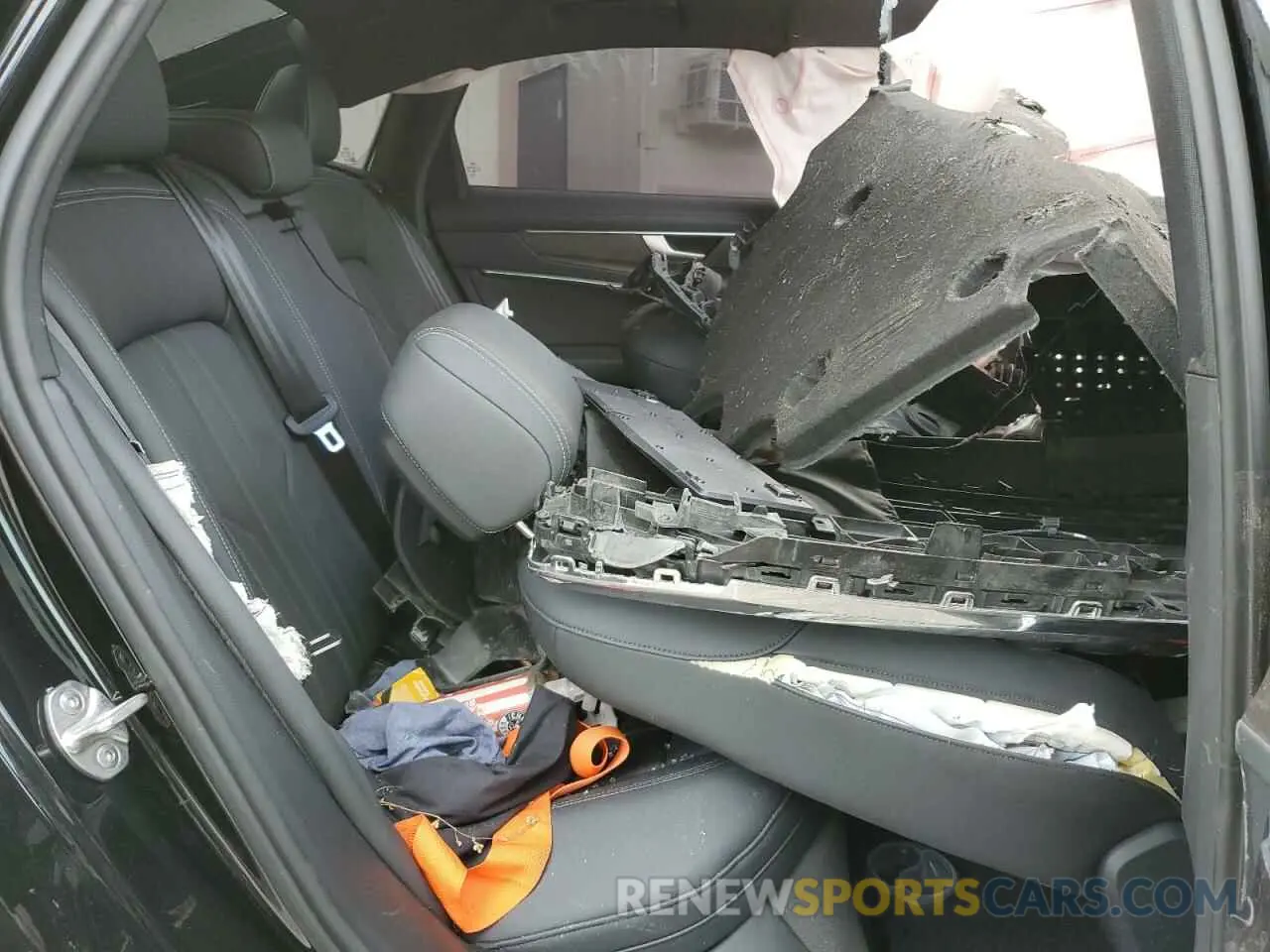 10 fotografías del automóvil dañado WAUD3BF28PN048949 AUDI A6 2023