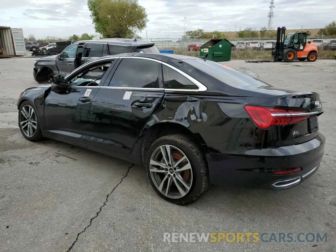 2 fotografías del automóvil dañado WAUD3BF28PN048949 AUDI A6 2023