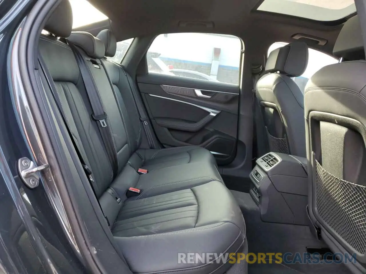 10 fotografías del automóvil dañado WAUE3BF23PN070961 AUDI A6 2023