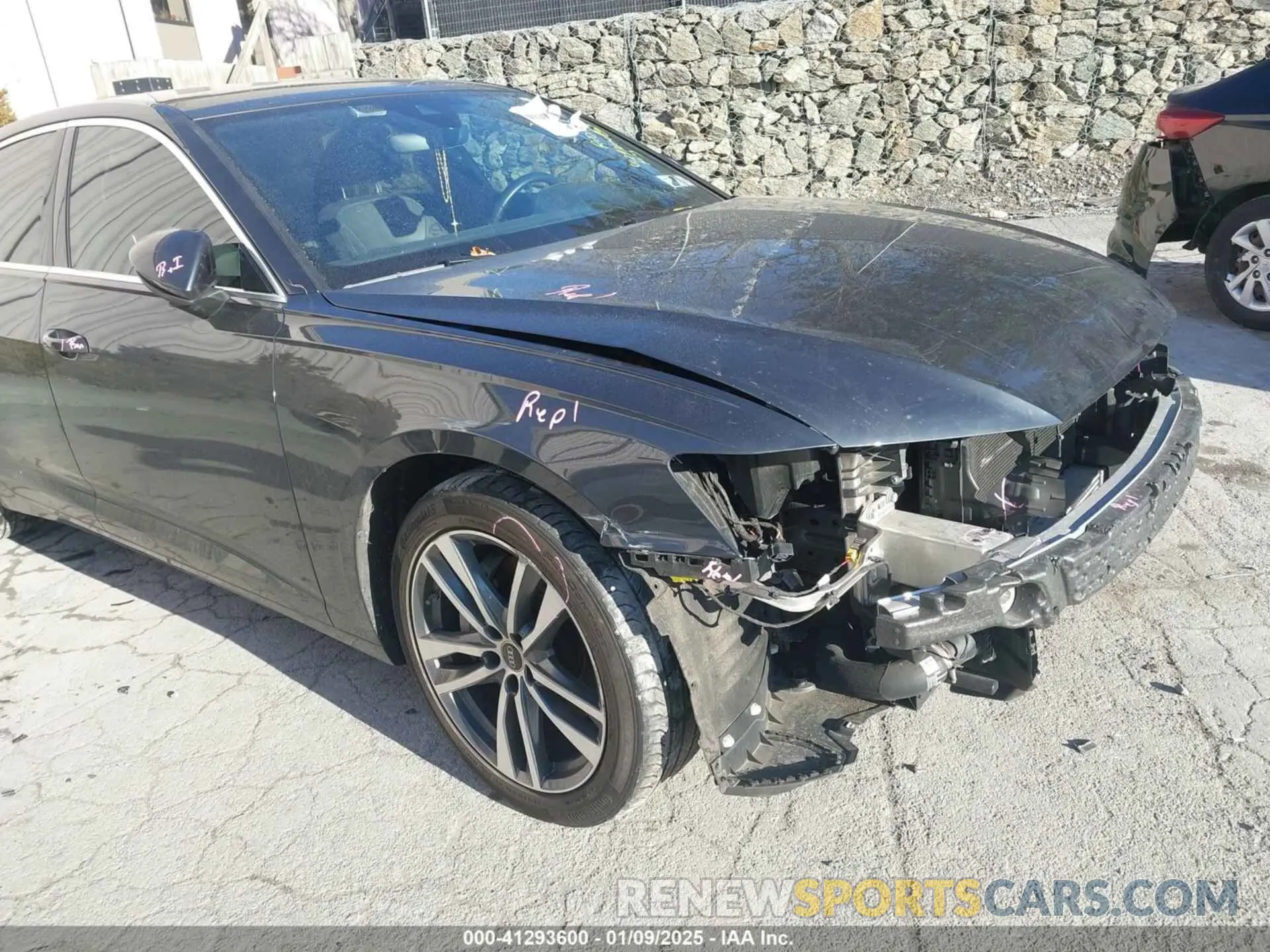 18 fotografías del automóvil dañado WAUE3BF25PN011569 AUDI A6 2023