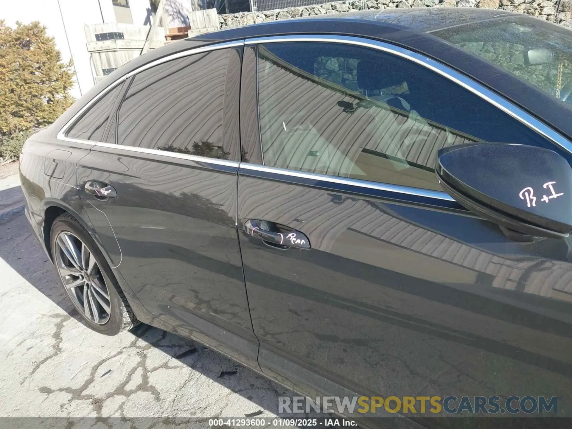 19 fotografías del automóvil dañado WAUE3BF25PN011569 AUDI A6 2023