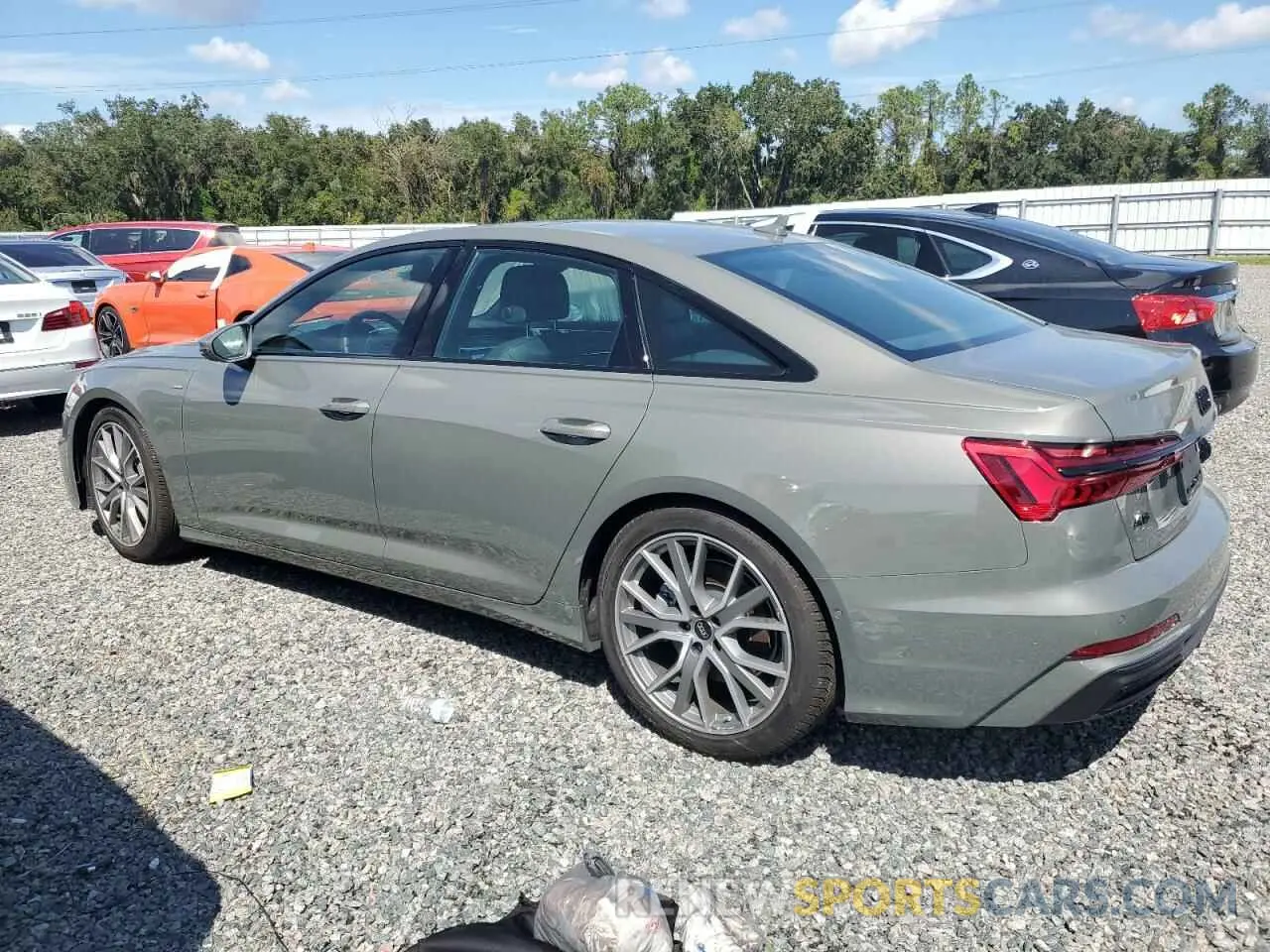 2 fotografías del automóvil dañado WAUM2BF24PN014820 AUDI A6 2023