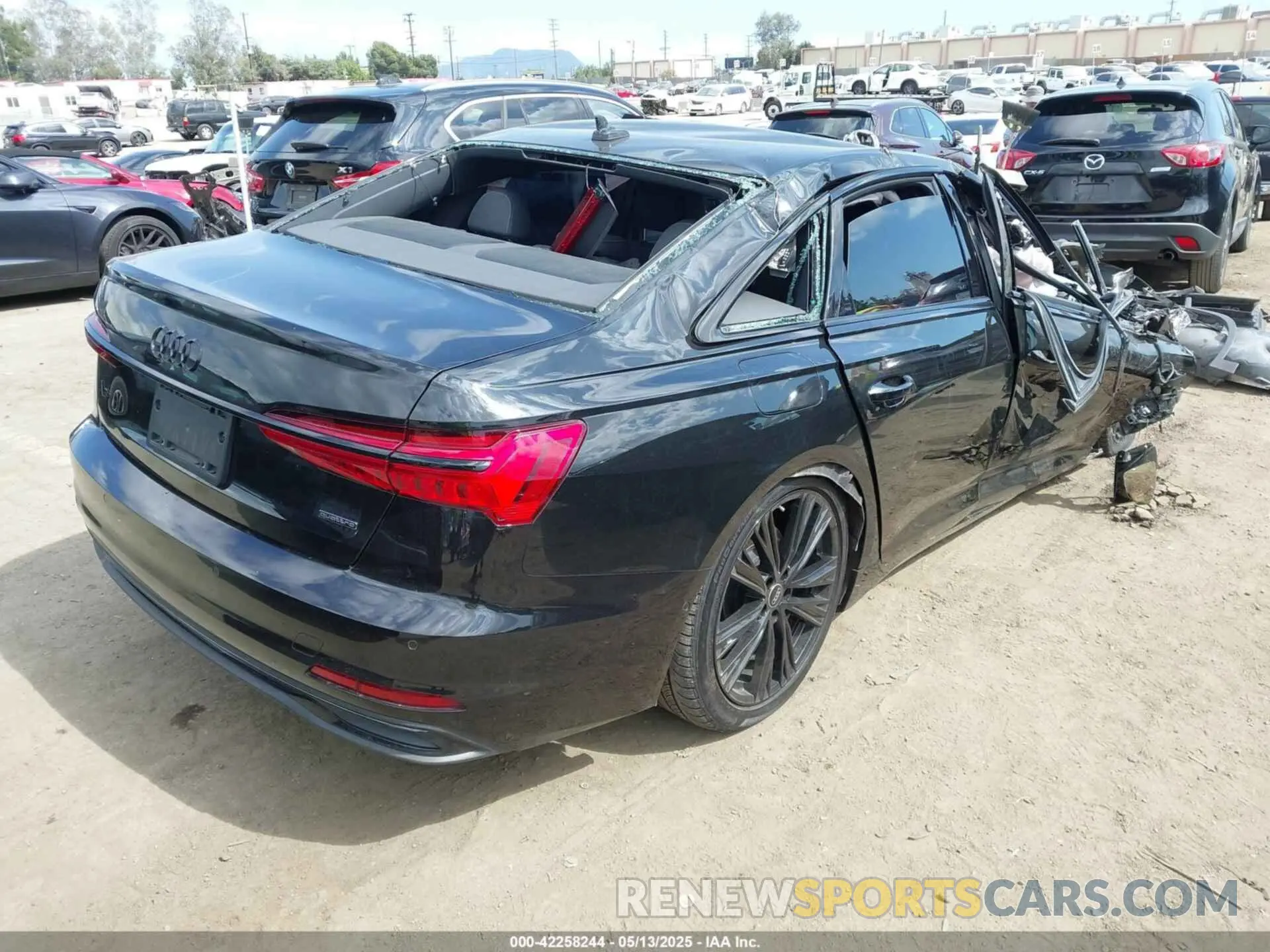 4 fotografías del automóvil dañado WAUE3BF25RN058281 AUDI A6 2024